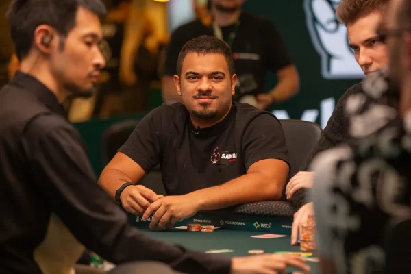 Gabriel Tavares crava Main Event-H da New Year Series e forra seis dígitos