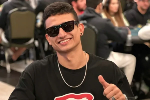 Fred Lopes wins Wednesday's Mini Bounty Builder HR on PokerStars