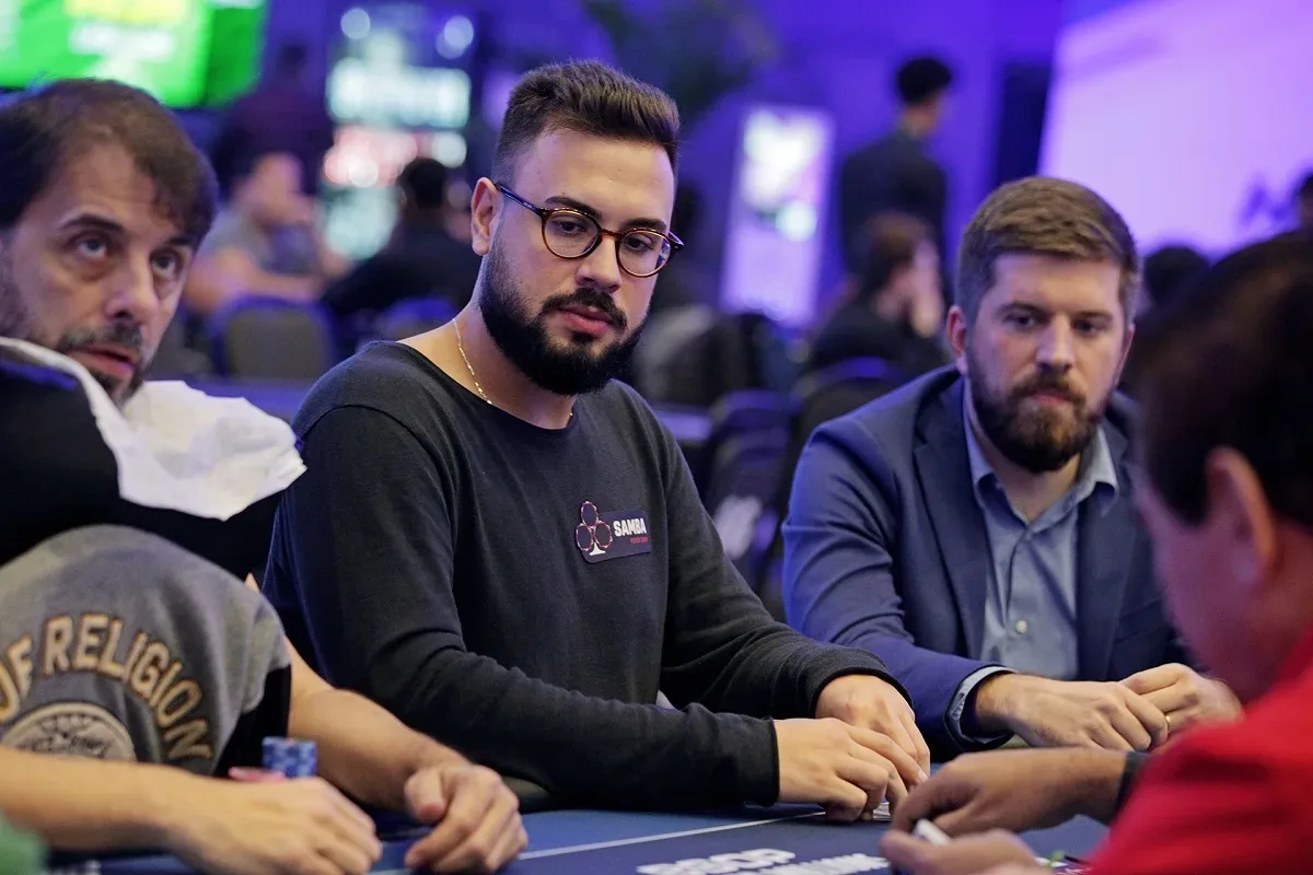 Lucas Rocha advances to the final table of the GGMillion$ High Rollers