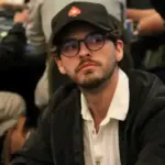 Daniel Wellington climbs to the podium of the Bounty Hunters HR on GGPoker