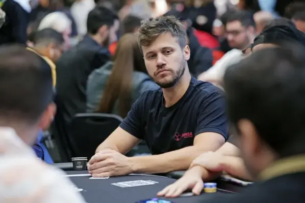 “Online Poker Millionaires”: Kelvin Kerber reveals routine in documentary