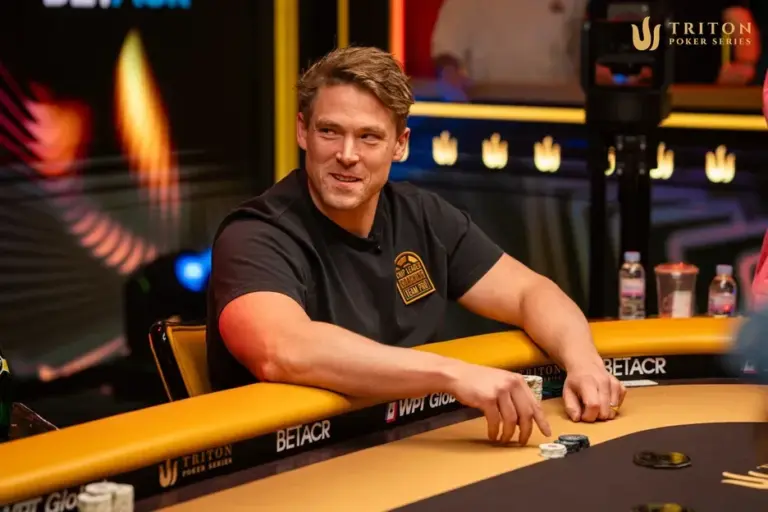 Alex Foxen will represent the ACR Poker ambassador team