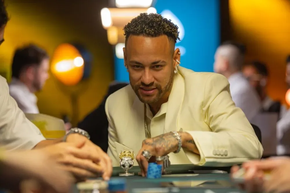 Neymar can use the skills developed in poker to win the World Cup