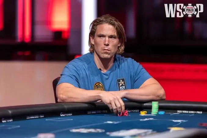 Shaun Deeb leads the race for WSOP POY after the end of the series in Las Vegas