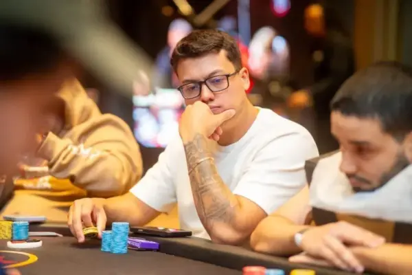 Carlos Fleury is once again a highlight on GGPoker with a campaign in the GGMasters