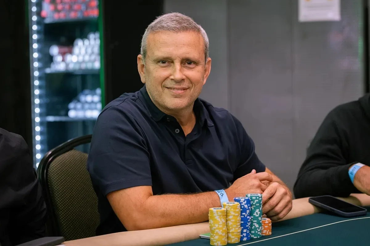 Márcio Clare leads qualifiers to the Final Day of the BSOP Invitational; Neymar advances