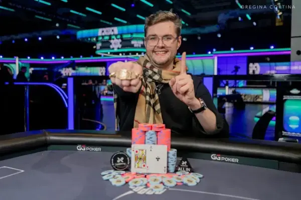 Jamie Dwan wins bracelet at WSOP and earns over US$ 2.2 million