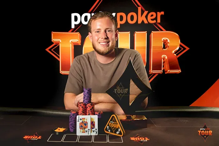 Daniel Smith wins Main Event of the PartyPoker Tour London and earns the biggest prize of his career