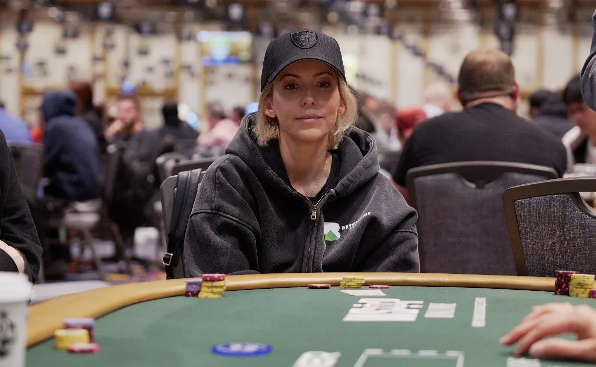 Set x set x AA: check out the cooler that eliminated Farah Galfond in the WSOP Main Event