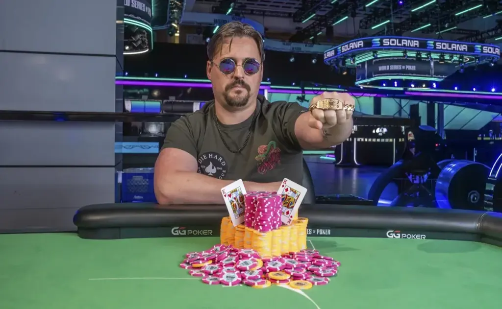 Renato Roizenblit reaches final table of WSOP Event 86; Eric Weber wins