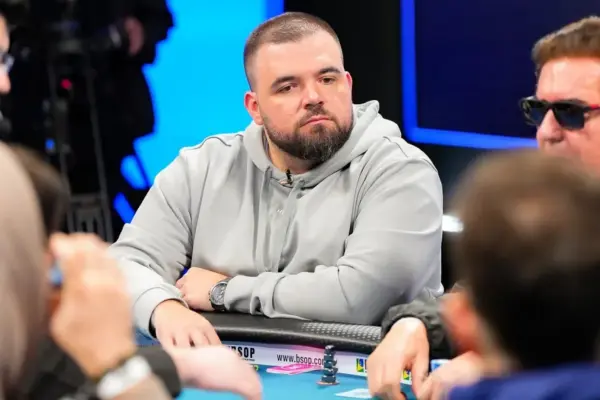 Pedro Padilha leads classifieds in the 2-Day High Roller of the BSOP Winter