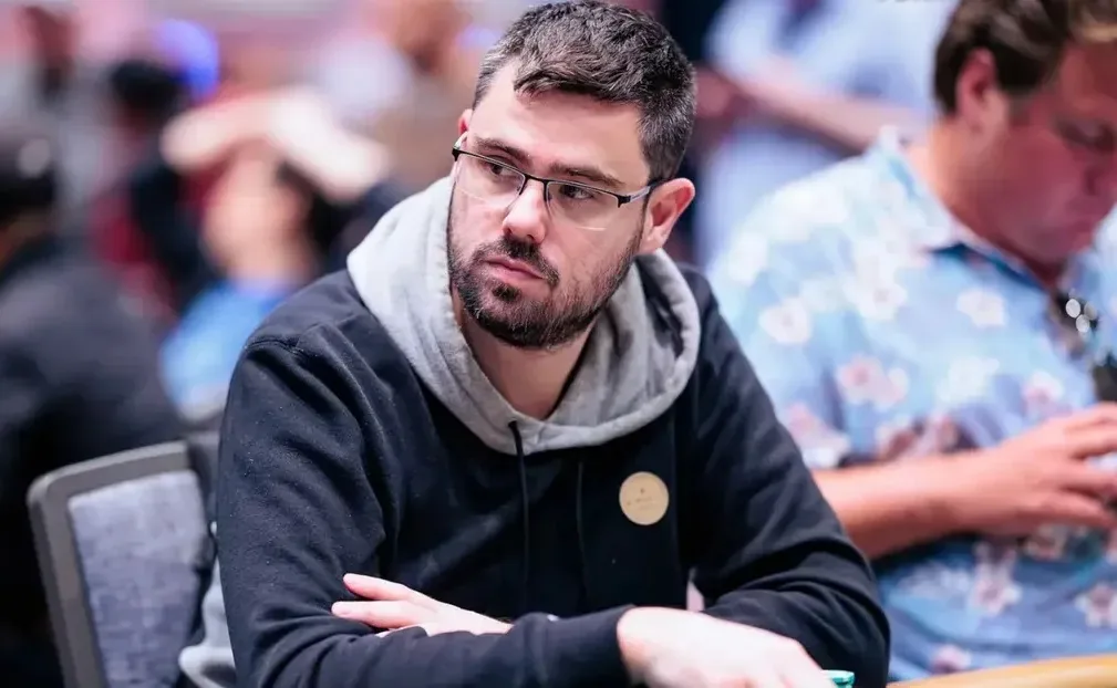 Vinícius Escossi reaches six figures in the FT of WSOP Online Event 21
