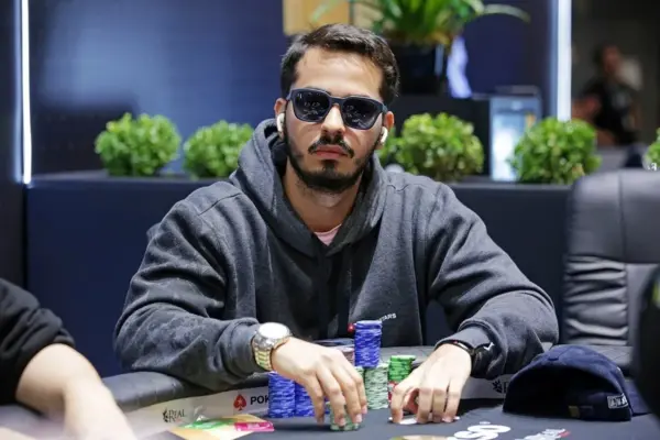 Ivan Limeira qualifies for the final table of The Venom Mystery Bounty